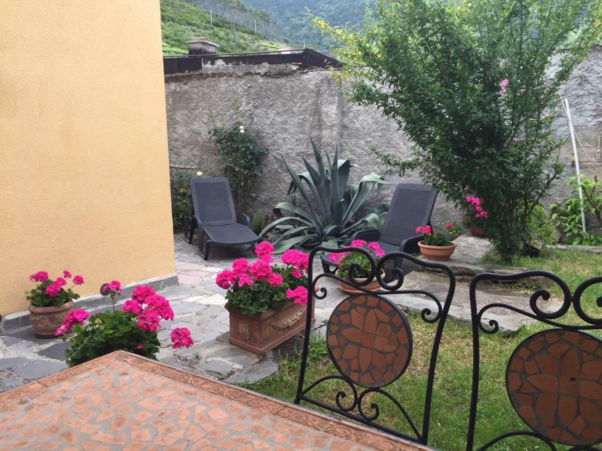 Il Cortile Del Contadino Leilighet Volastra Eksteriør bilde